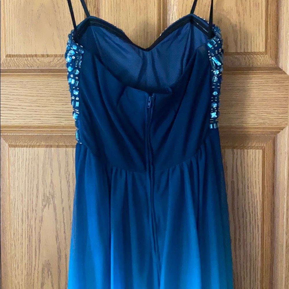 Prom dress - Picture 4 of 4